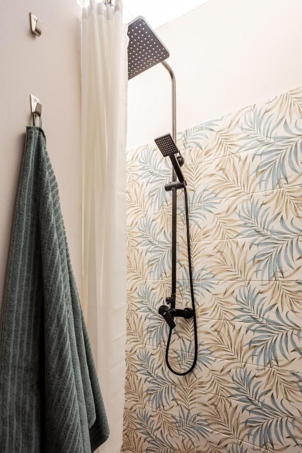 Home Rising Sun - Rooms With Private Bathrooms คาตาเนีย ภายนอก รูปภาพ