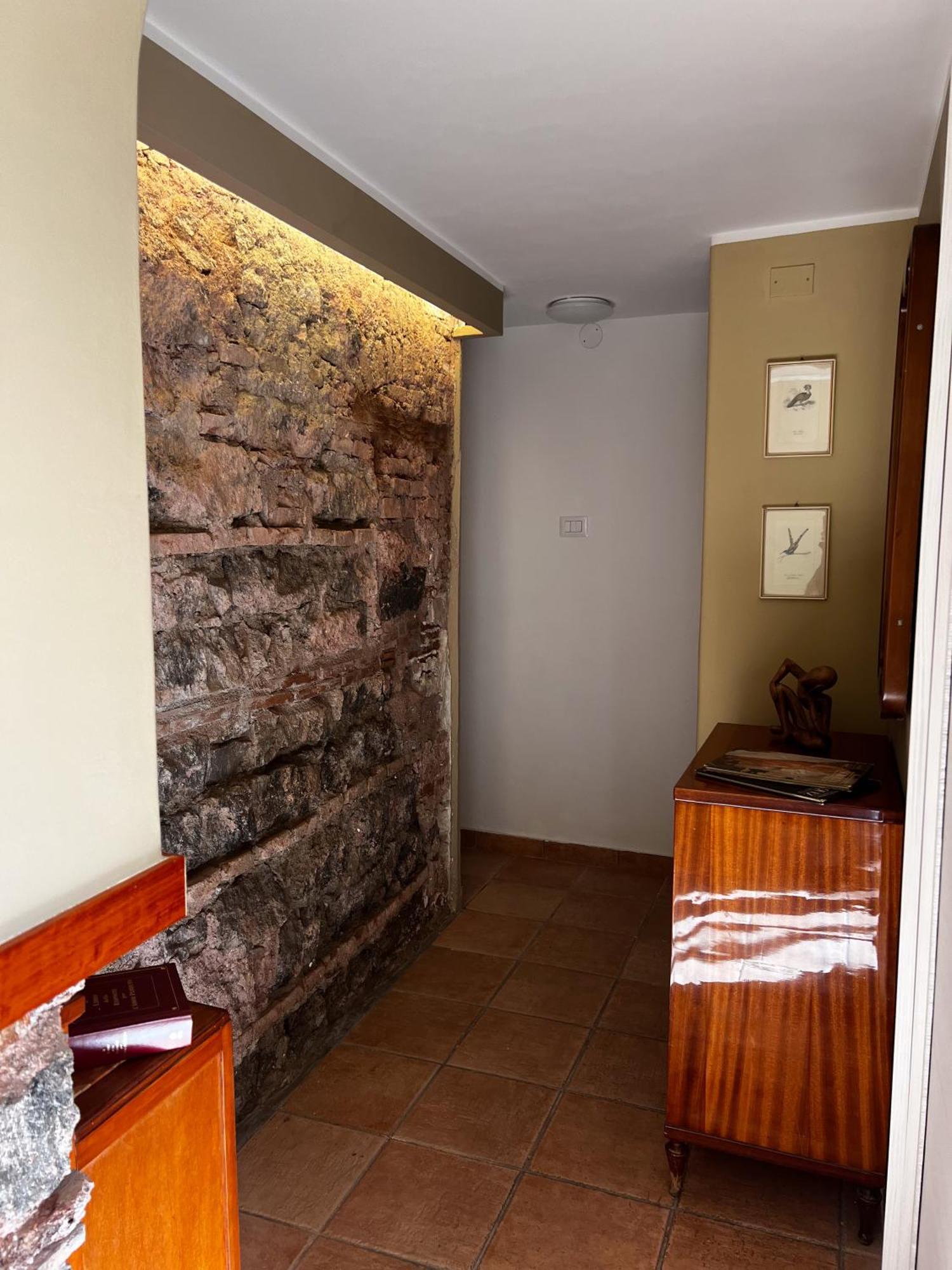 Home Rising Sun - Rooms With Private Bathrooms คาตาเนีย ภายนอก รูปภาพ