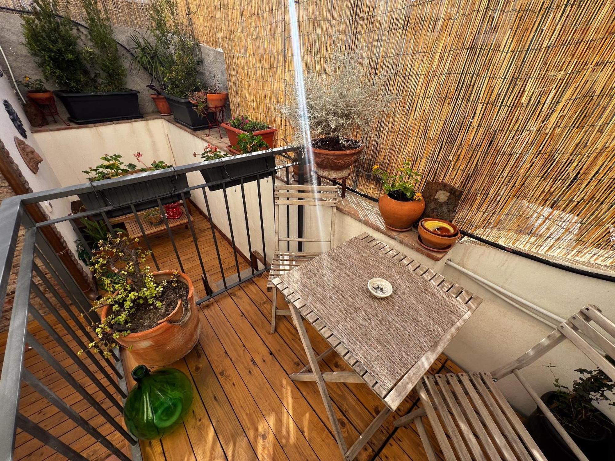 Home Rising Sun - Rooms With Private Bathrooms คาตาเนีย ภายนอก รูปภาพ
